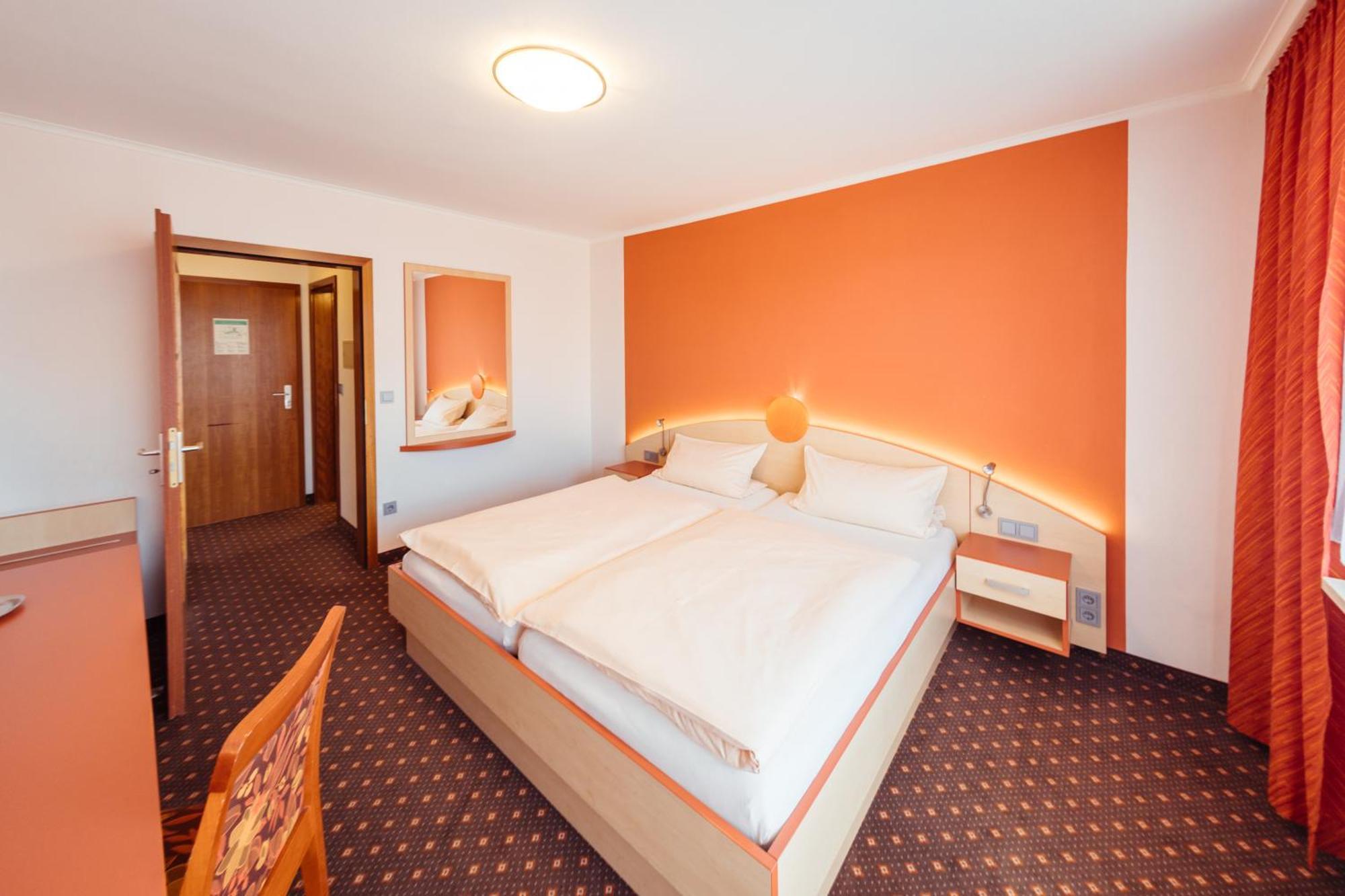 Hotel Sonnental Neusorg Eksteriør bilde